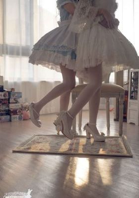 白袜男同Gay片免费高清下载_剧情片神马影院手机在线