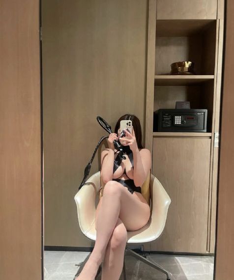 女人裸体性做爰视频中国老人_电影免费国语