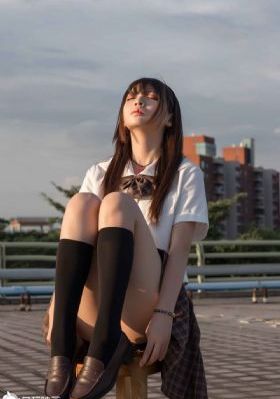 美女全身裸照_BD国语超清在线观看
