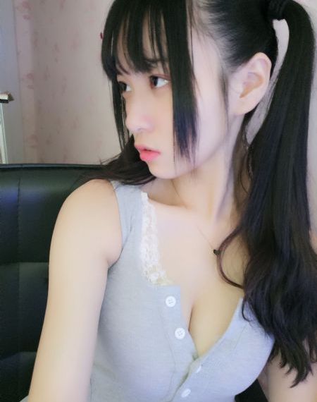 嗯～紧呻～_BDHD在线观看