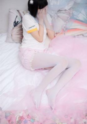 女人被扒开荫道口自慰爽的小说_4K免费全集观看