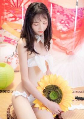 2015年余艺试衣间照片_HDHD在线观看